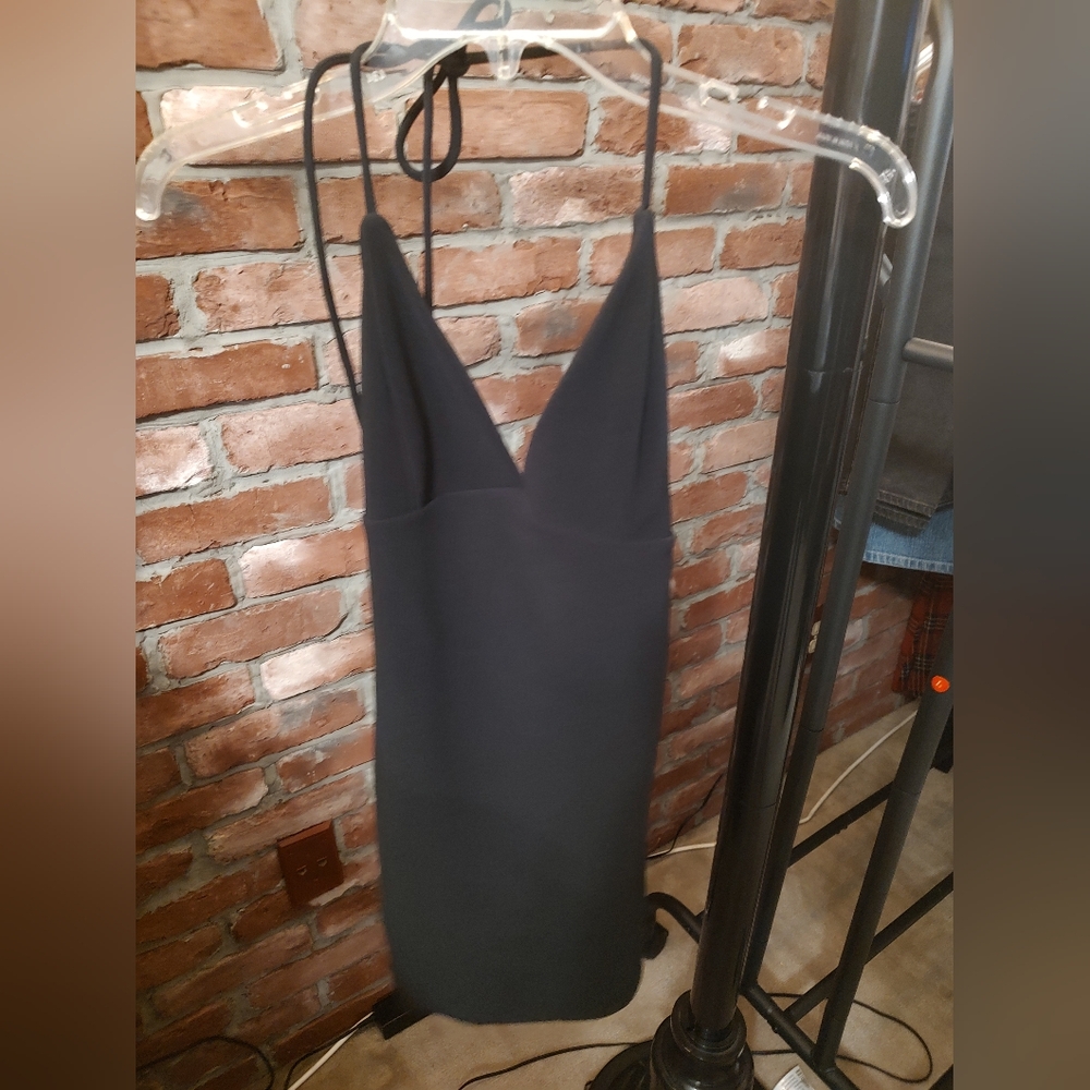 Very good condition halter & strappy tank